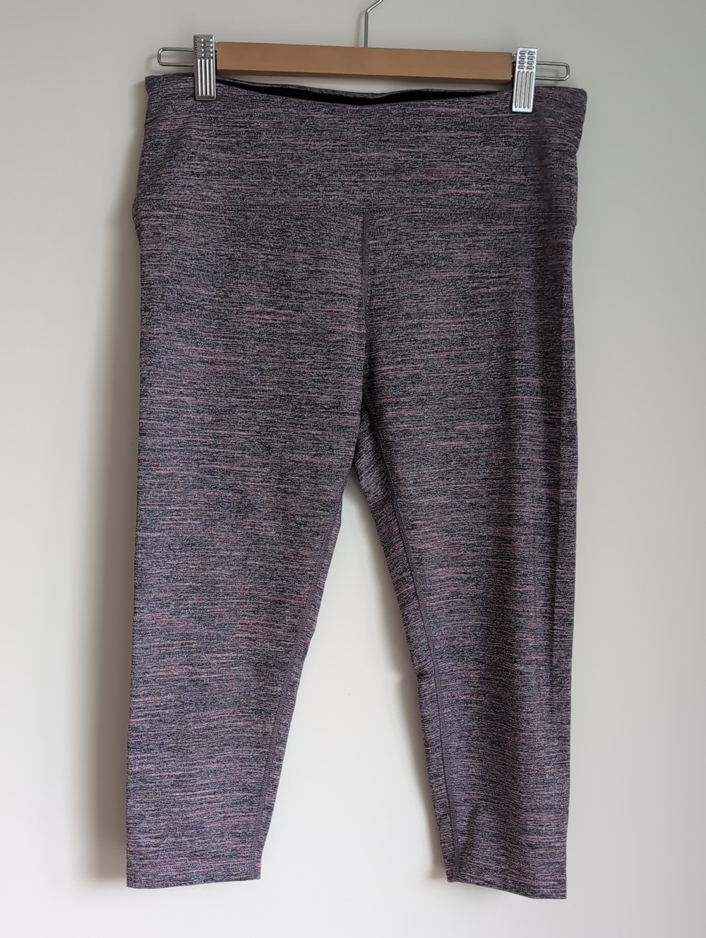 Tuff Athletics Heathered Pink-Gray Active Capri Leggings